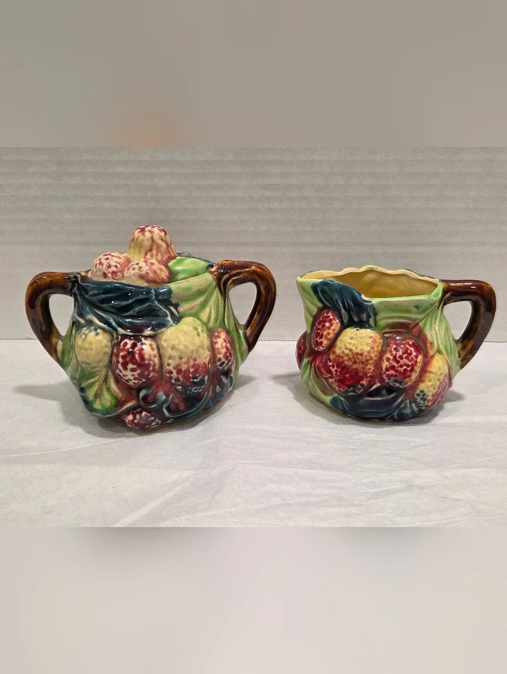 Vintage Berries Sugar And Creamer Set Japan
